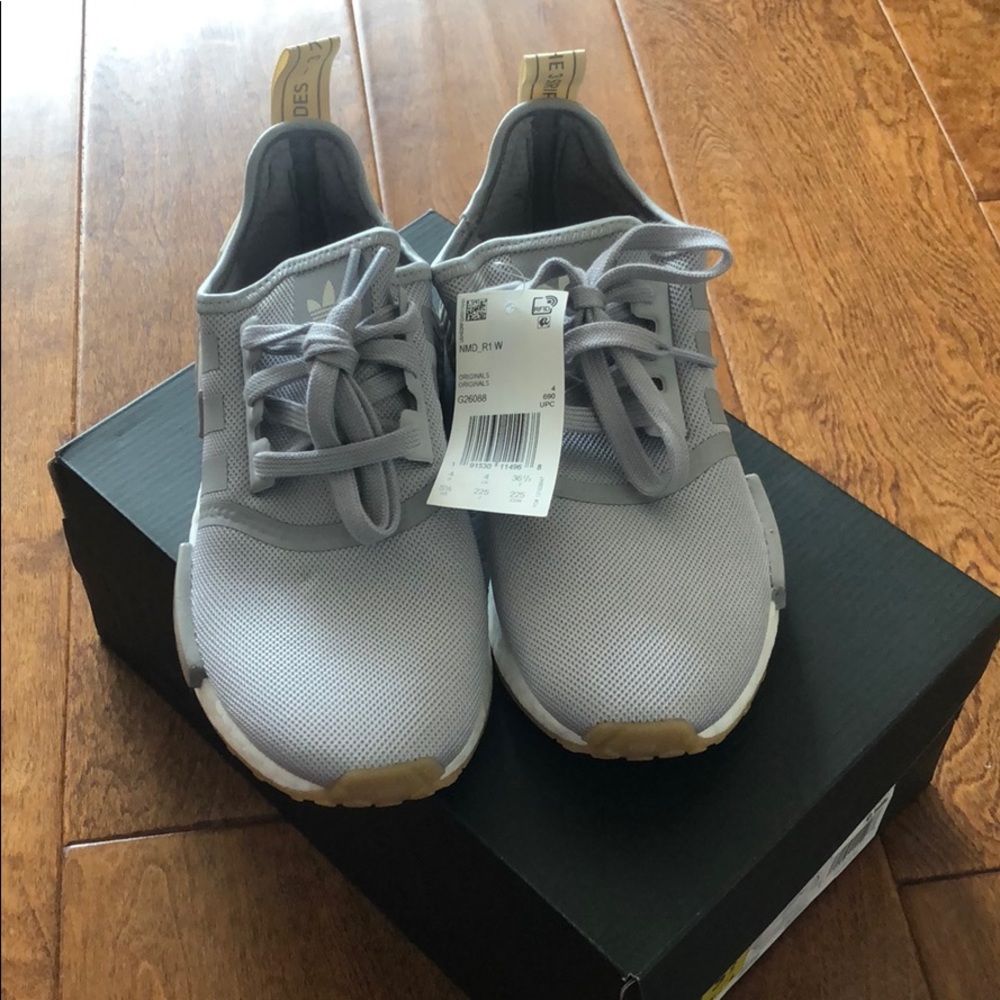 NWT Adidas NMD